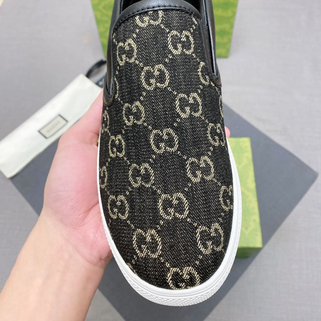 Gucci Low Shoes